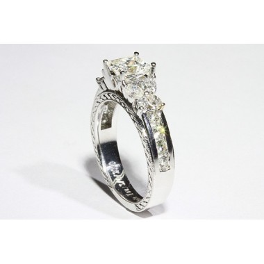 Hand carving Butterfly Diamond Engagement Ring
